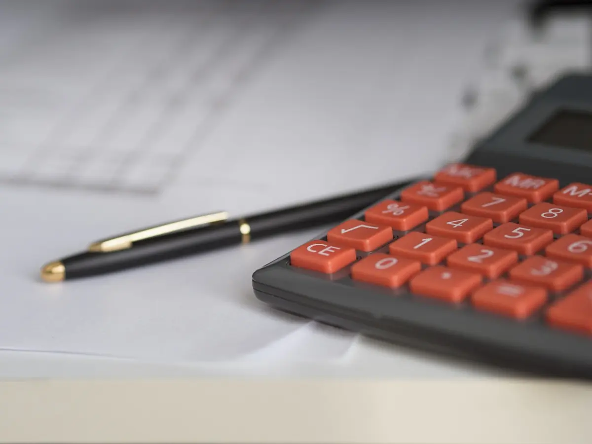Totale investering thuisaccu berekenen: voorkom €4.000 extra kosten